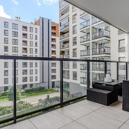 Premium In The Center Of With Free Parking & Balcony Apartman *