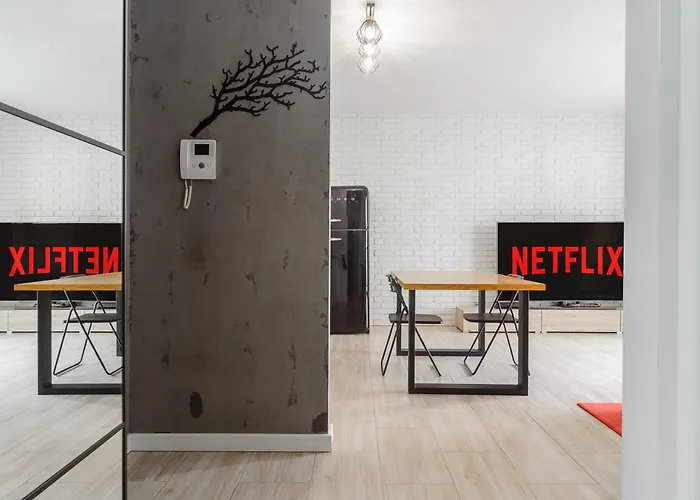 Apartman Premium In The Center Of With Free Parking & Balcony