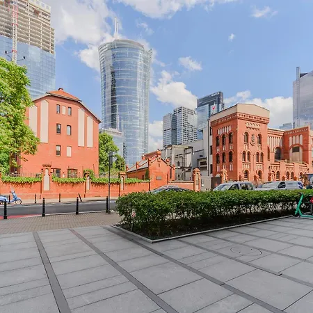 Premium In The Center Of With Free Parking & Balcony *